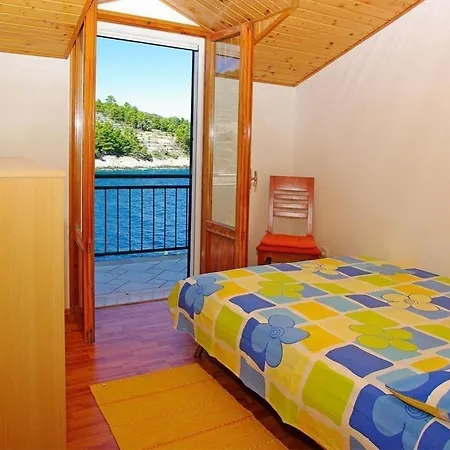 Komfortables Ferienhaus Mit Eigener Badebucht Fuer Erholsamen Urlaub